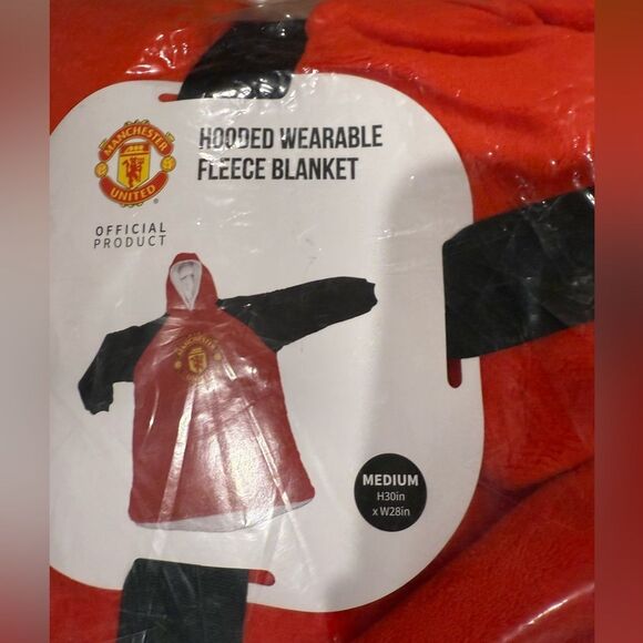 Manchester United Oversized Wearable Fleece Blanket, NWT - Picture 2 of 5
